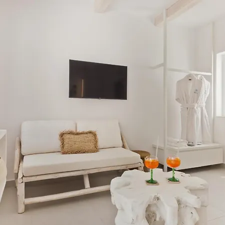 Enilion Luxury Suites Kyra Panagia Exterior foto